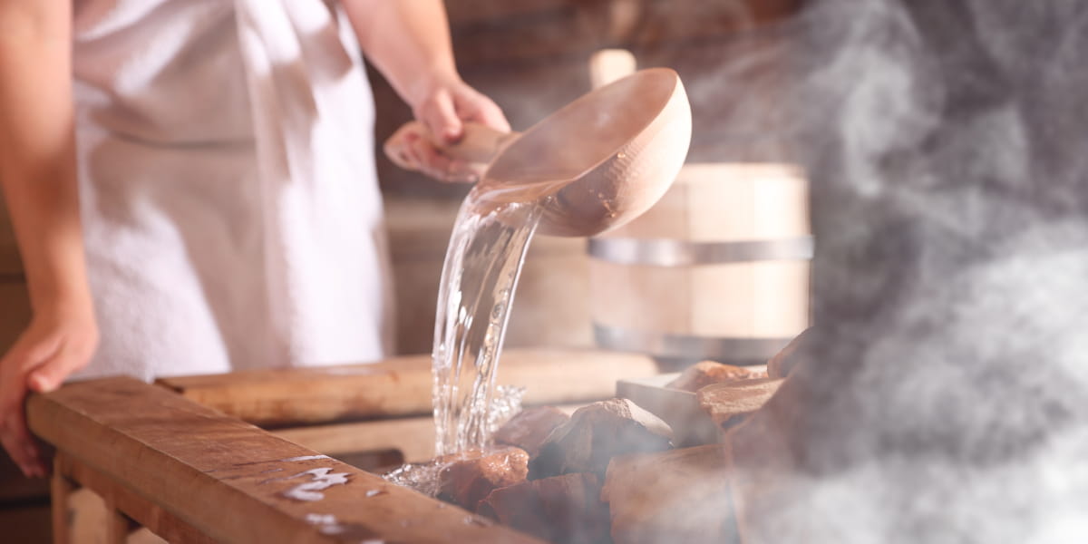10 Best Wild Saunas in the Cotswolds | Saunas by the Sea and in the Countryside