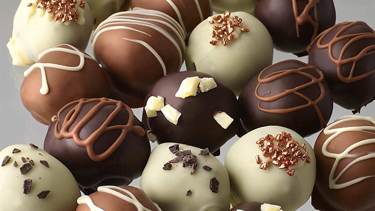 Chocolate Making in Gloucestershire with Chocolate Genie