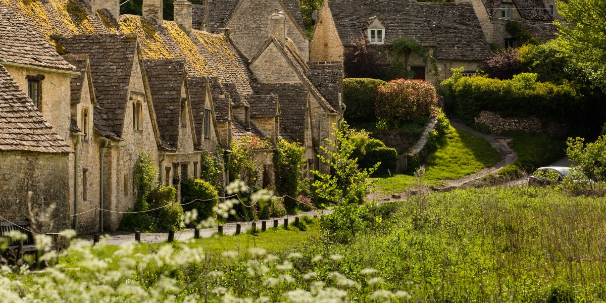 Secret Cottage Tours of the Cotswolds | Small Group Hidden Village Experience